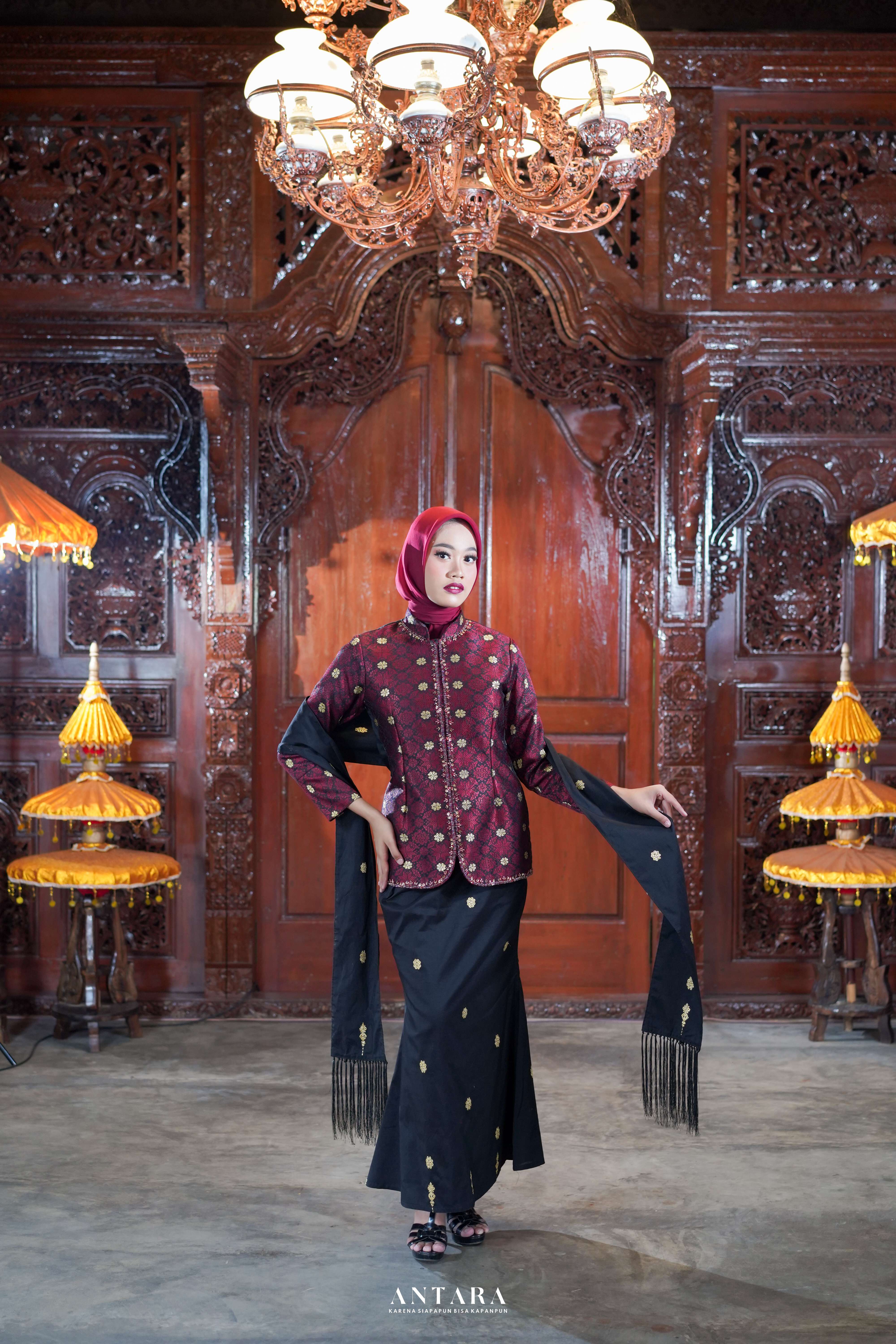 AYU HUSNA RAMADHINA